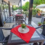 Otel Paradiso